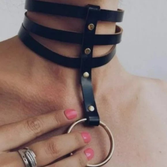 Choker Collar Triple Strap O Ring Bondage Emo Role Play Leather Rave Cosplay Fun - Picture 1 of 5